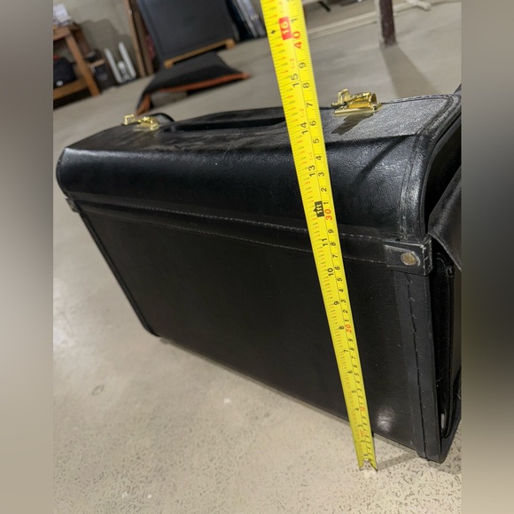 Briefcase - Picture 7 of 8